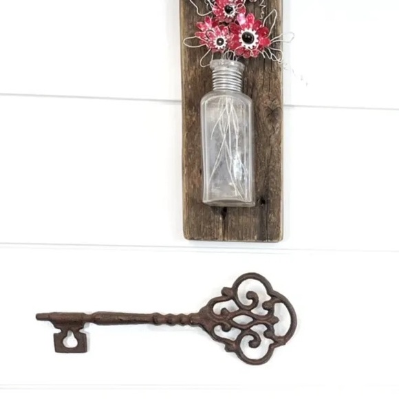Wall Decor Cast Iron Key Poshmark